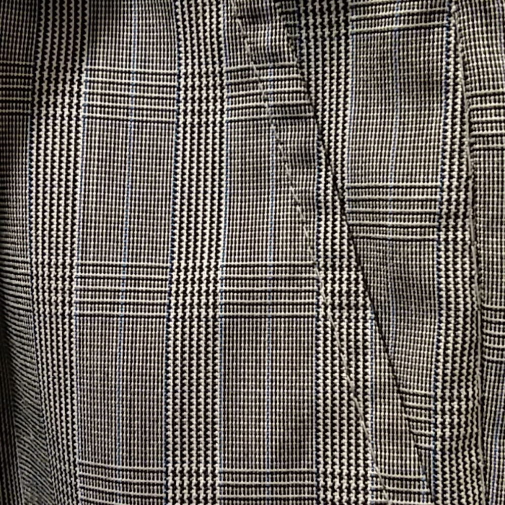 Shorts - Picture 5 of 5